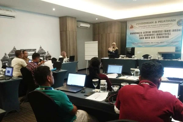 Pemekaran Wilayah dan Pembentukan Daerah Otonomi Baru (DOB) di Indonesia: Latar Belakang, Manfaat, dan Tantangannya