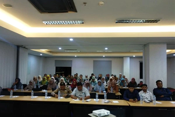 Kemendagri Godok Aturan Baru, Perkuat Operasional Kopdeskel Merah Putih