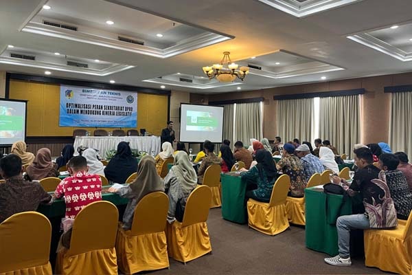 Bimtek Optimalisasi Peran Sekretariat DPRD dalam Mendukung Kinerja Legislatif