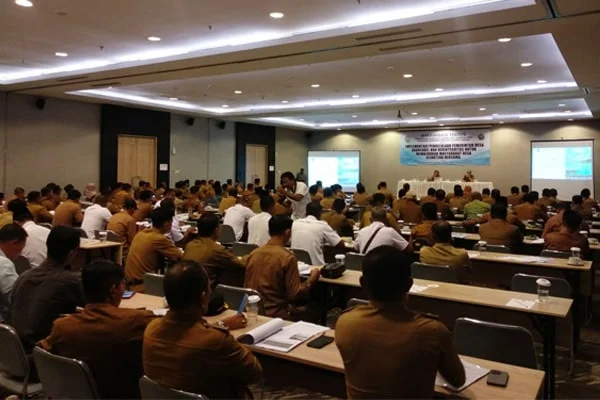 UU Desa dan Potensi Lokal: Strategi Membangun Desa dari Akar Rumput Menuju Kemandirian